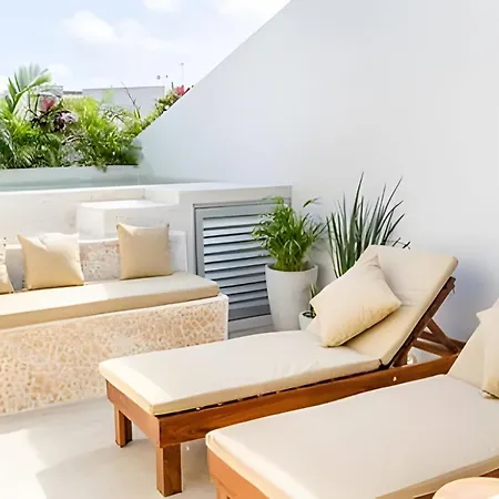 Piscina Privada Con Gran Comodidad.